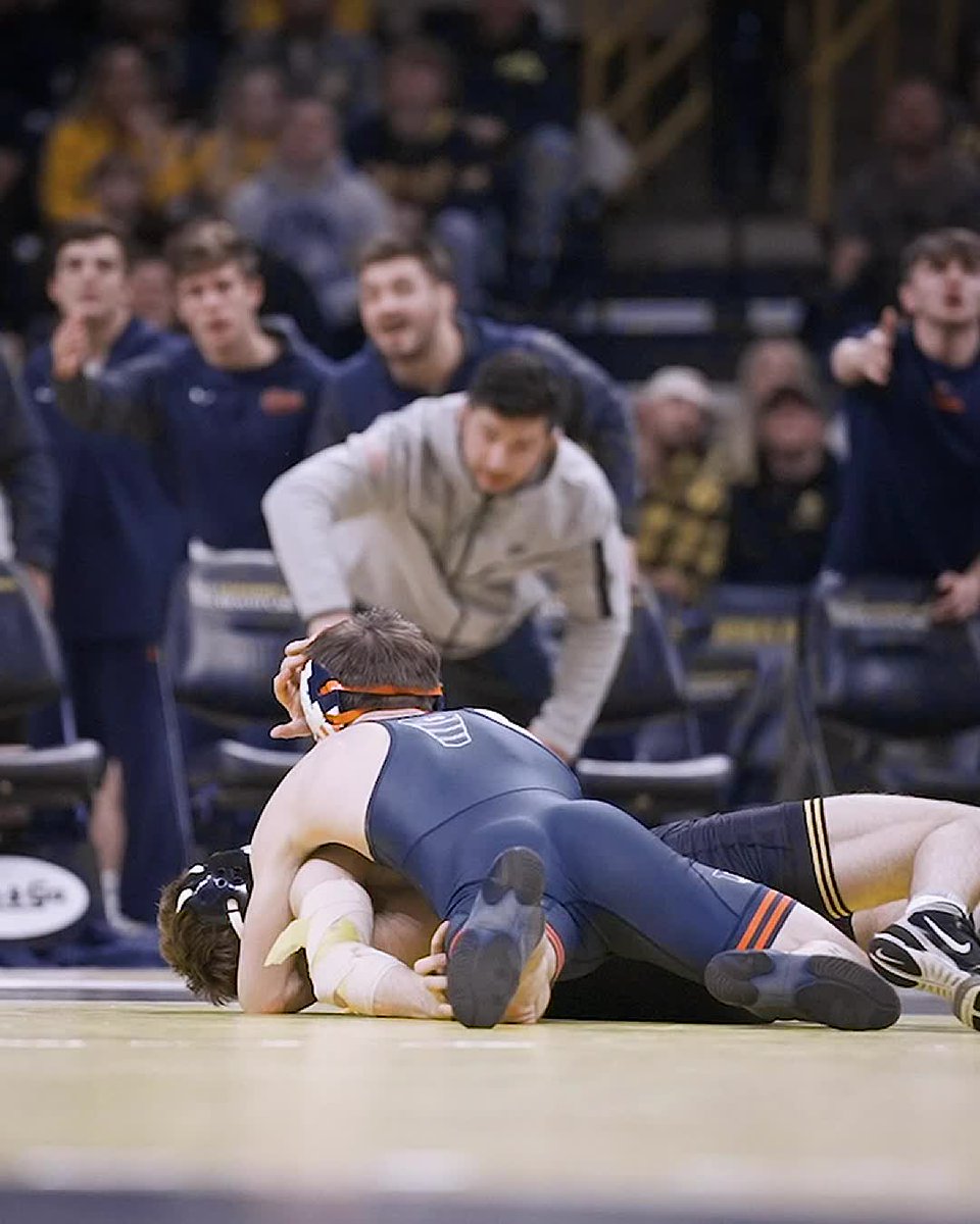 Crowd Silencer 🤫 lucasbyrd #Illini I #HTTO