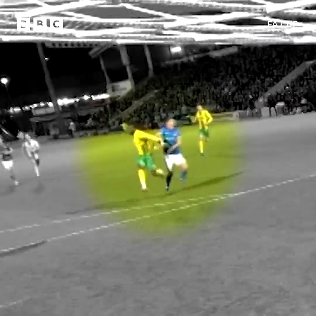 Brandon Thomas-Asante rescued West Brom against National League Chesterfield. But should he have been on the pitch? Jeff King was off receiving treatment when the goal went in 😳 #BBCFootball