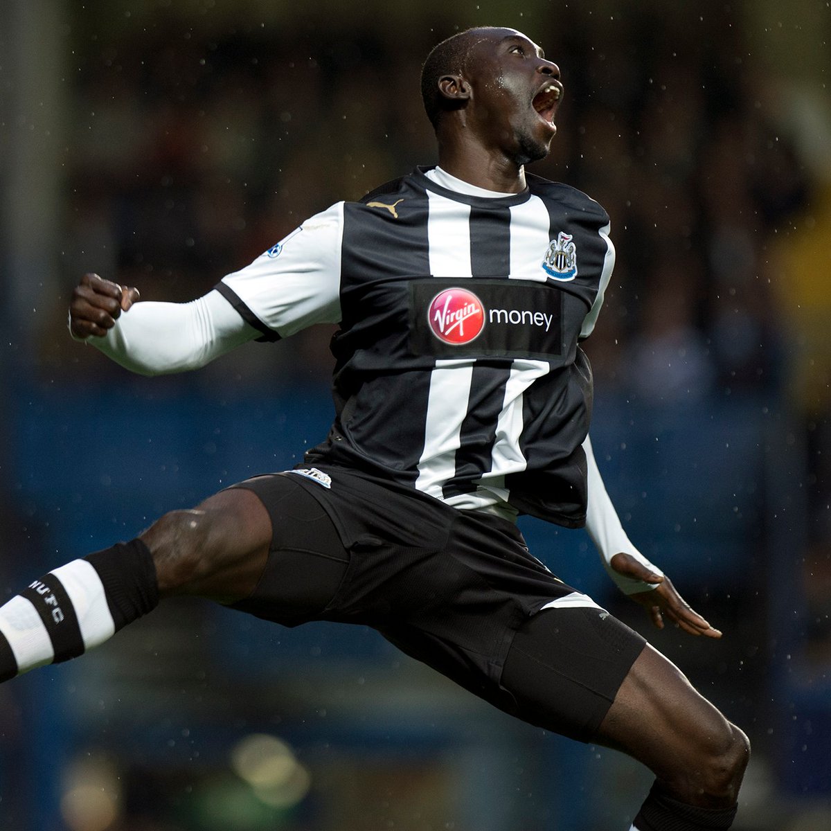 10 years ago, Papiss Cisse scored one of the best braces you will ever see in a game. 📽 Newcastle United