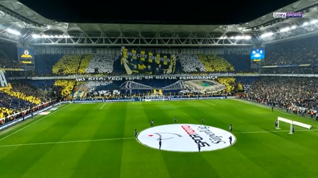 📹 Fenerbahçe tribünlerinden süper derbi öncesi koreografi şov! #FBvGS