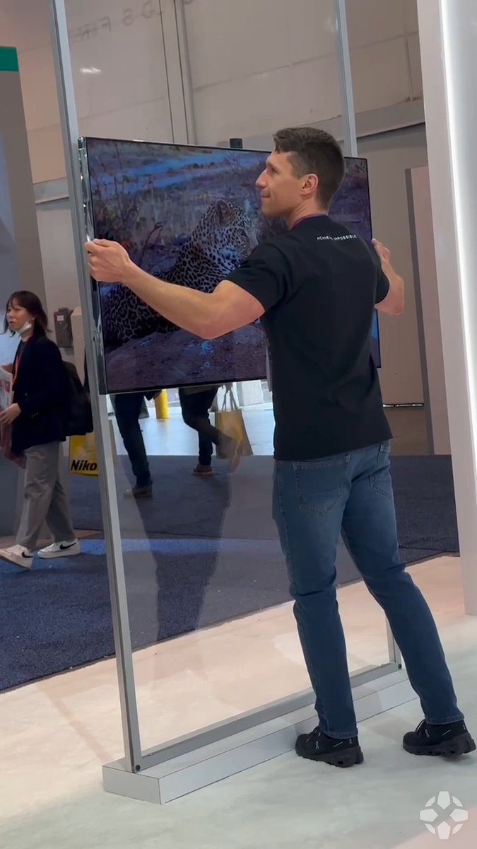 This might be the future of wireless TV's. #ces2023