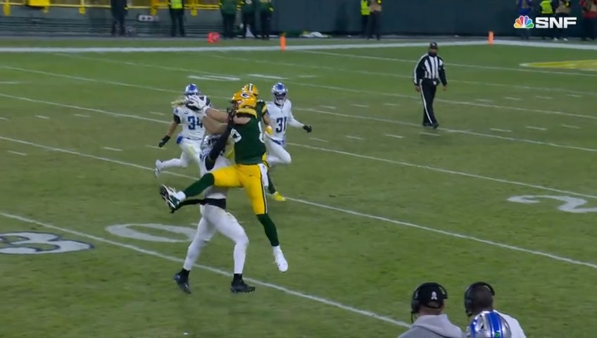 GO UP &amp; GET IT Robert Tonyan Jr.! #DETvsGB | #GoPackGo 📺 NBC