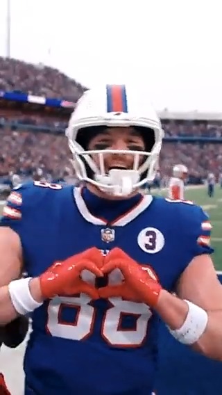 There was a special kind of magic in Buffalo yesterday. 🫶 #ForDamar Buffalo Bills | 𝐃𝐚𝐦𝐚𝐫 𝐇𝐚𝐦𝐥𝐢𝐧