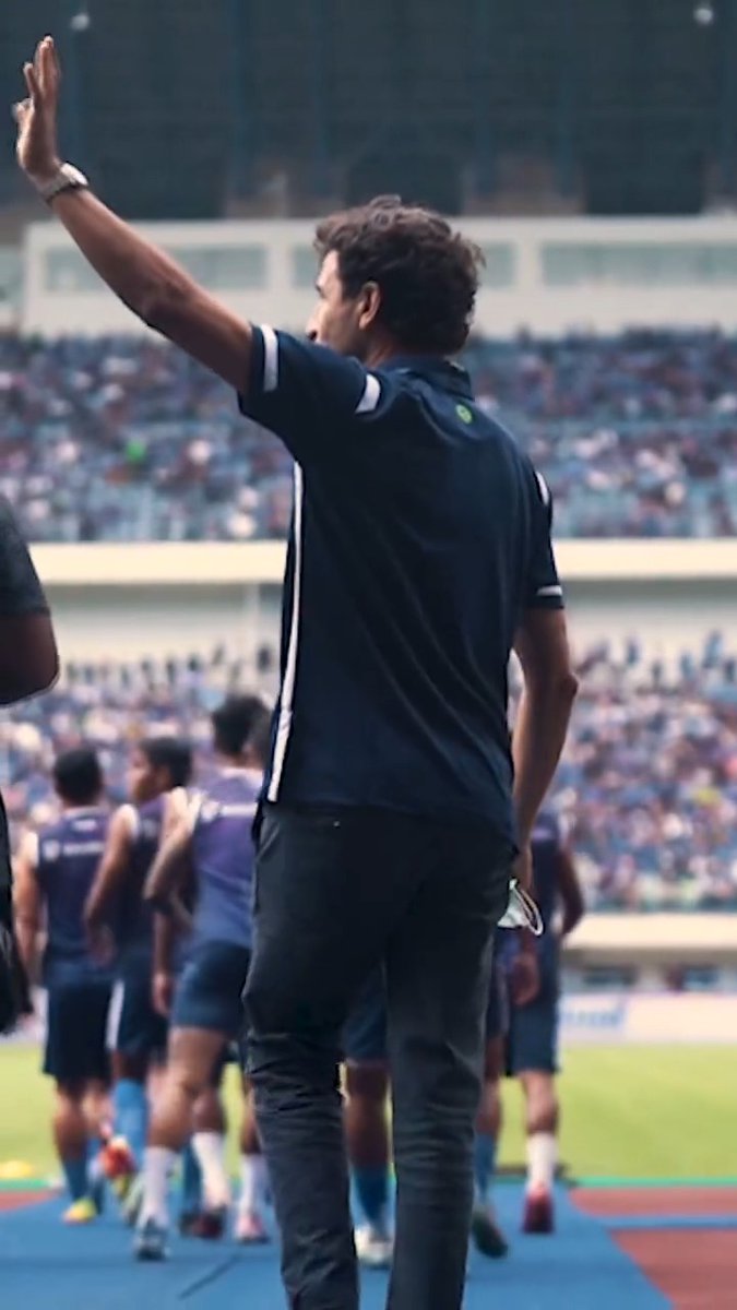 Satu pertandingan tersisa membawa PERSIB kembali ke GBLA. Pertandingan melawan Persija besok akan menjadi akhir perjalanan PERSIB di putaran pertama. Kesempatan yang harus dimanfaatkan dengan baik ✊ Let’s do it again, Señor Luis Milla 🔥 #PERSIB