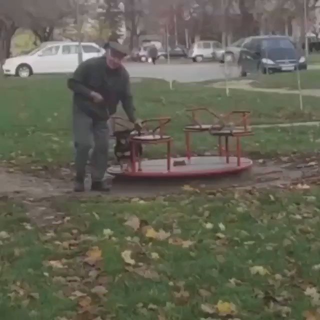 Bir makine olsa, amcayı koysak; aynısından milyarlarca çıksa 😍😍😍