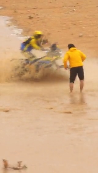 🎬 Riders on the storm, the movie. Are you ready for this Festival de Cannes? 🎞 #Dakar2023
