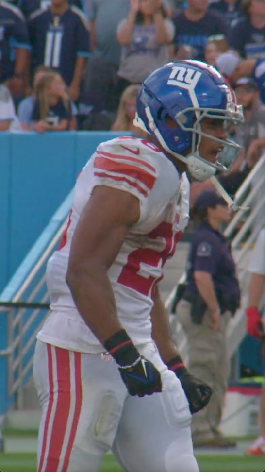 DOUBLE VOTE DAY‼️ Every RT is a vote for Saquon Barkley to earn a $25k donation to the charity of his choice #WPMOYChallenge + Barkley