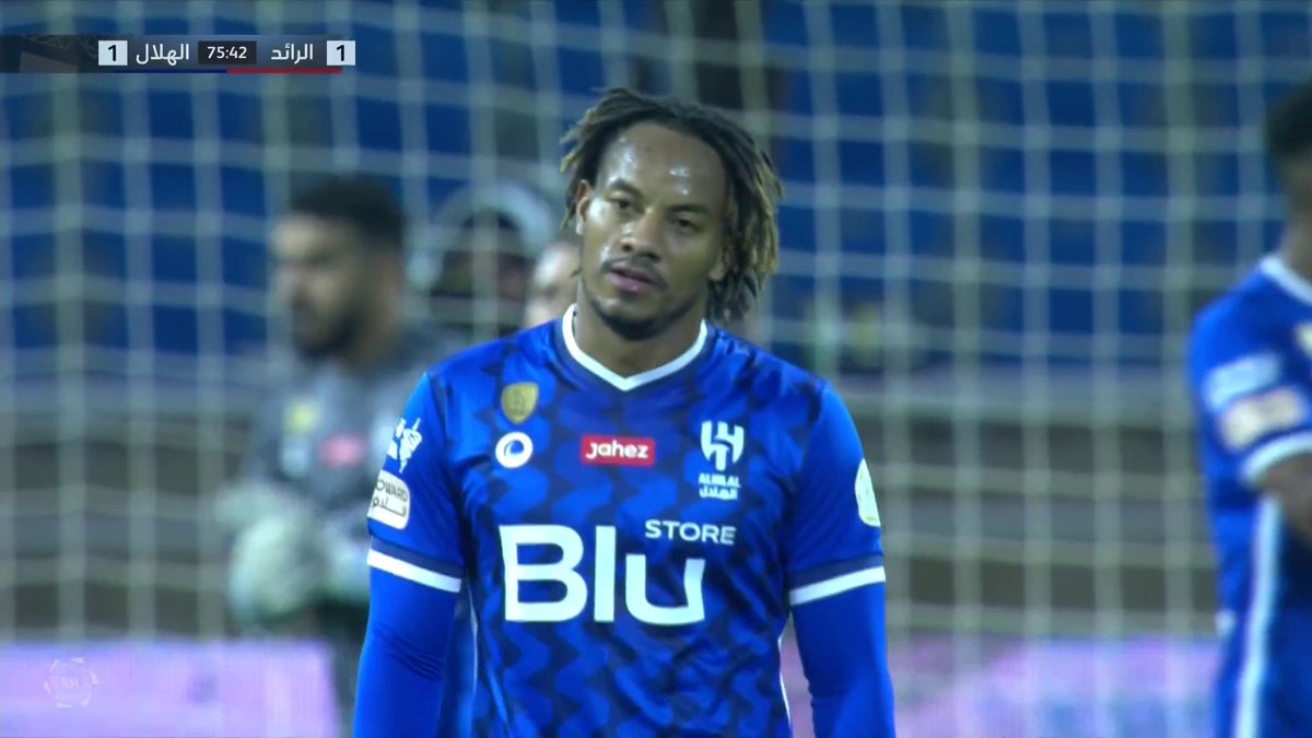 يحيى سنبل يسجل هدف التعادل ⚽️ الرائد 1 × 1 الهلال ⁧#الرائد_الهلال⁩ | ⁦#SSC