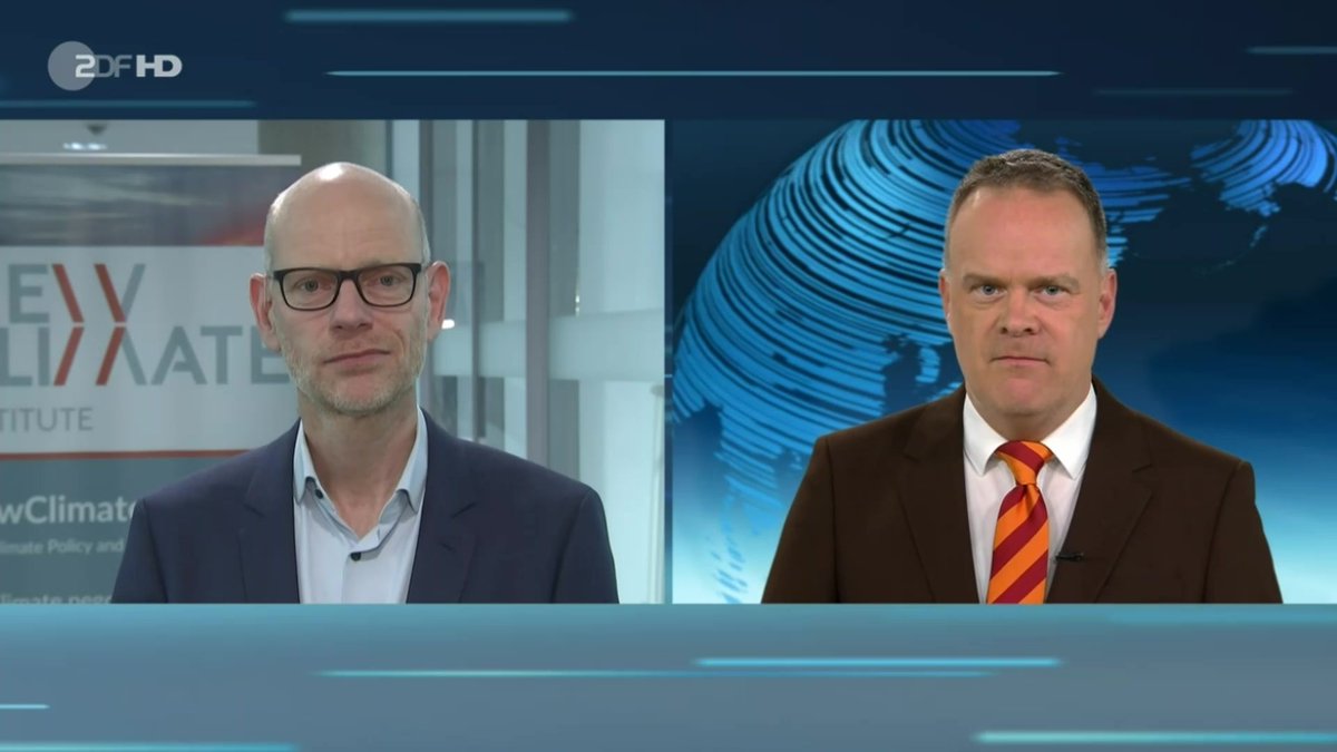 Es gehe nicht um #luetzerath, sondern darum, „ob wir bereit sind, als Gesellschaft ambitionierte Klimapolitik zu machen“, sagt Prof Niklas Höhne - only on blsky mastodon threads, Mitgründer des NewClimate Institute @newclimate.bsky.social . Aus klimapolitischer Sicht könne man sich keine Kompromisse mehr leisten.