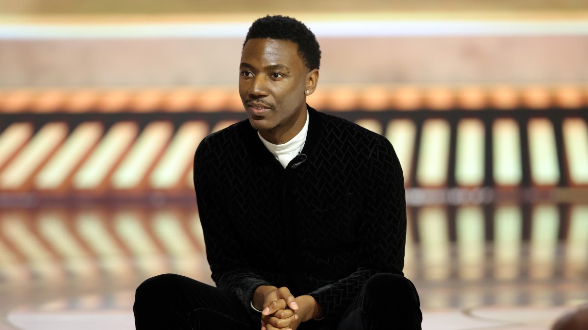 And here is your host for the 80th Annual #GoldenGlobes... It’s Jerrod Carmichael! 🎤