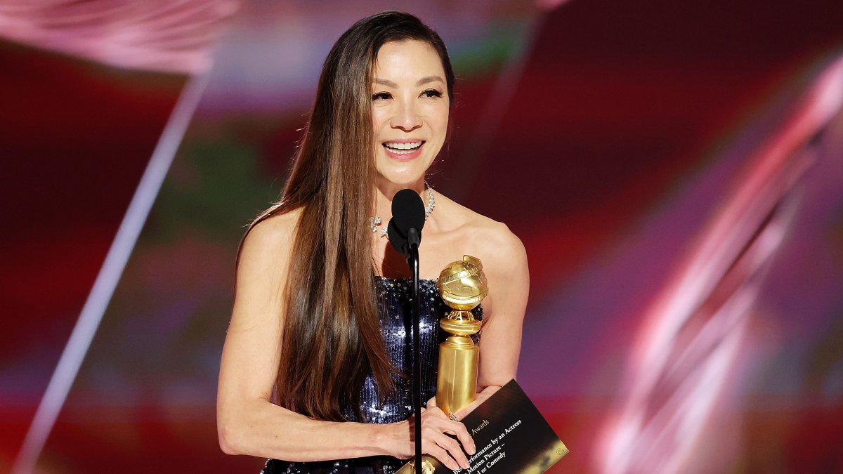 Congratulations Michelle Yeoh for WINNING Best Actress - Motion Picture - Musical/Comedy win! 🏆 #GoldenGlobes