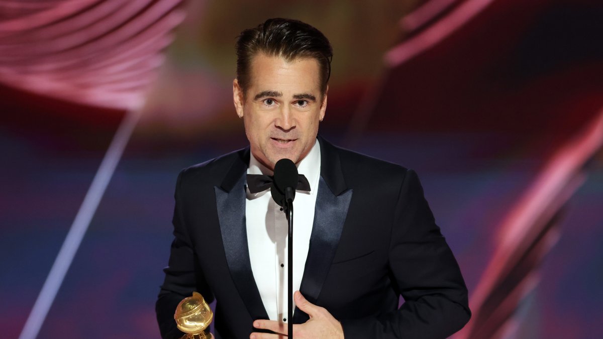 This speech. Colin Farrell telling Brendan Gleeson he loves him. The emotion. The charisma… Toxic masculinity found dead in a ditch!!!! #GoldenGlobes