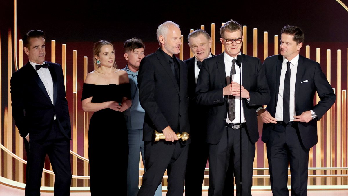 .@banshees_movie WINS the award for Best Picture - Musical/Comedy! Congratulations on your big WIN tonight! 🥳 #GoldenGlobes