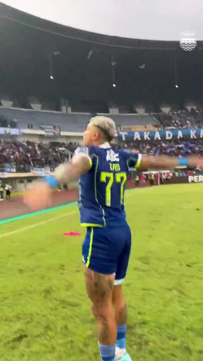 Tiga poin tambahan, menyalip ke empat besar! ๐ฅ๐๐ต #PERSIB