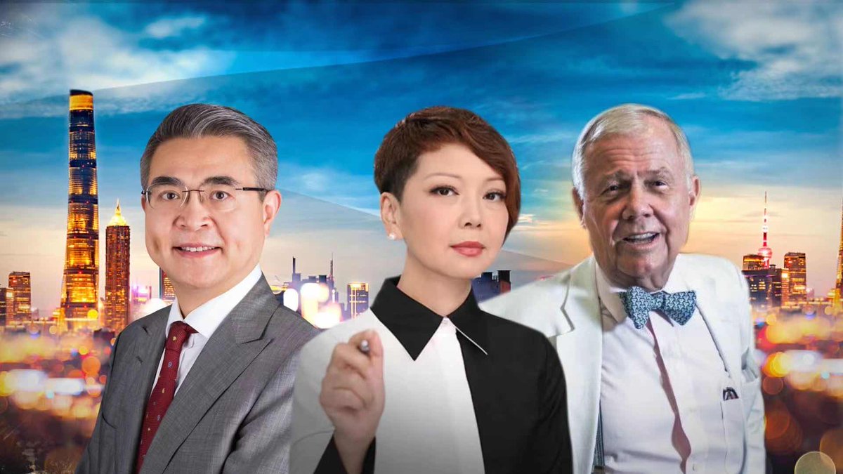To take a closer look at the potential of China's economic recovery in 2023, CGTN host Tian Wei invites experts for deeper insights. Experts emphasized the importance of external circulation, saying that China should continue to open up to the outside world. #LookingAhead2023