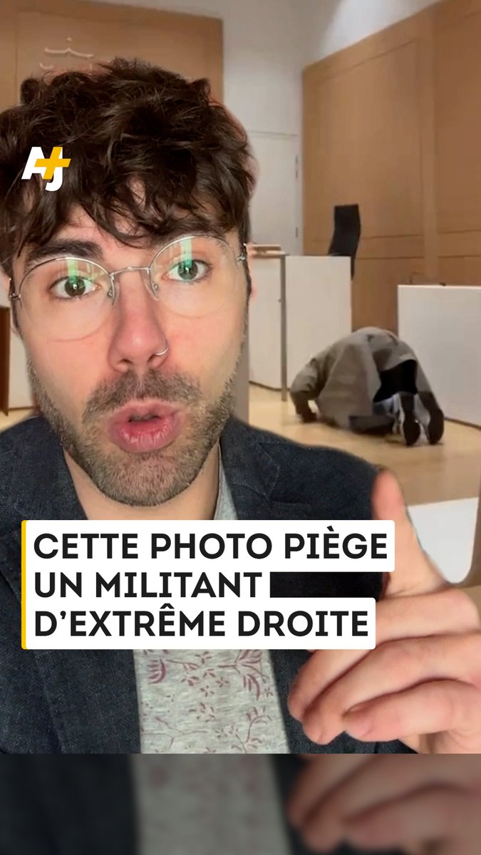 Pris à son propre jeu ? Le militant d’extrême droite Damien Rieu n’aurait peut-être pas dû publier cette photo de “prière musulmane”...
