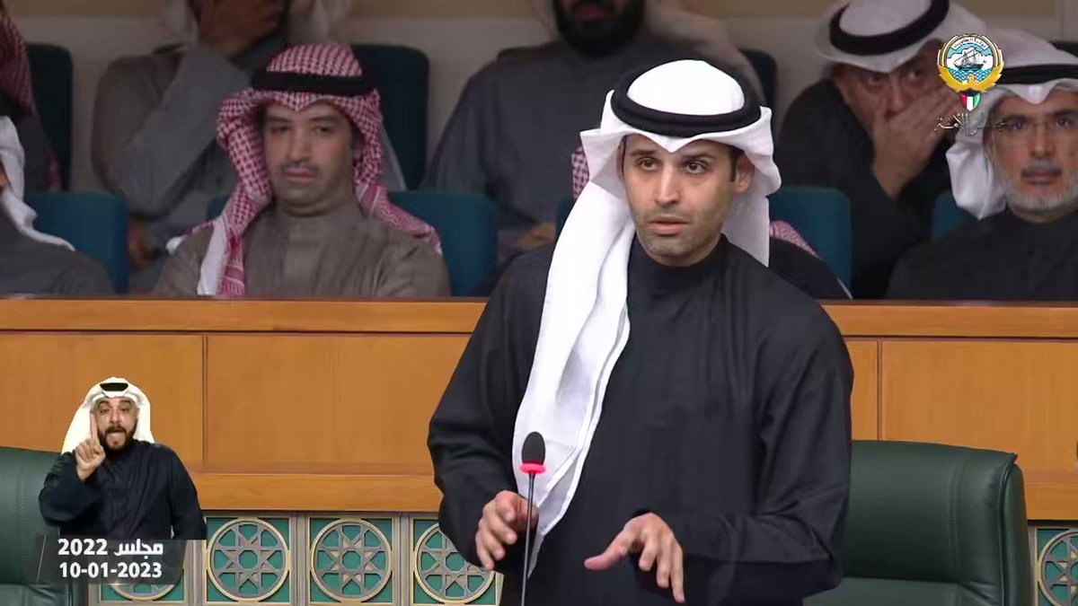 الرواتب الاستثنائية هدر صارخ للمال العام معظم من استفاد منه قياديون فشلوا في الإدارة وخرجوا من الباب الخلفي غير مأسوف عليهم. القيادي والوزير والعضو هو موظف عام امتيازه الوحيد خدمة الدولة والمواطنين