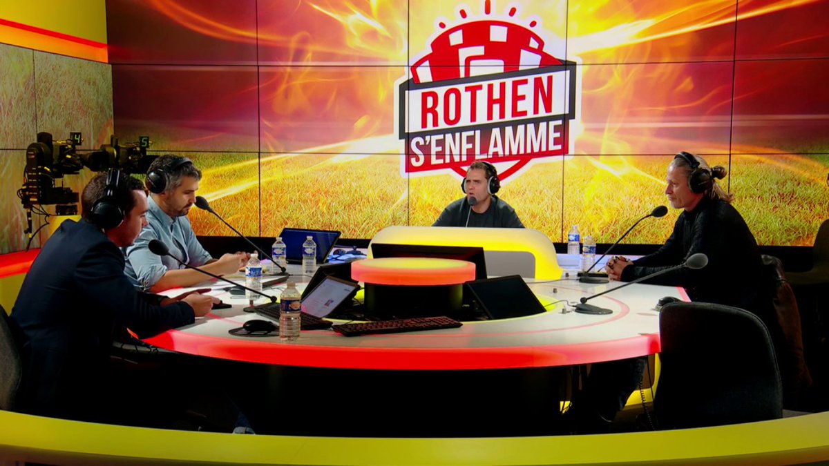 🗣💬 "C'est de l'enfumage ! Il n'y a aucune dignité au COMEX. Monsieur Noël Le Graët, posez votre démission et prenez votre retraite en Bretagne. Laissez-nous tranquille !" La colère de Manu Petit après la mise en retrait de Noël Le Graët de la présidence de la FFF.