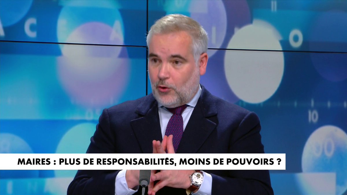 ยซLes maires sont un peu les hรฉritiers des chefs gaulois. Ce nโest pas malin pour le pouvoir de les abรฎmer. Ils sont bourrรฉs dโinjonctions contradictoires et on les tient pรฉnalement responsables de toutยป, dรฉclare Guillaume Bigot dans #Facealinfo