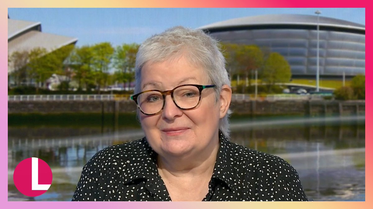 As she prepares to go on tour whilst having cancer treatment, Janey Godley wants to make sure everyone knows the signs of ovarian cancer and gets symptoms checked. 💛 Watch her full interview: #Lorraine