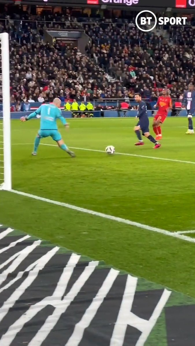 This angle of Messi's first goal of the year 😍