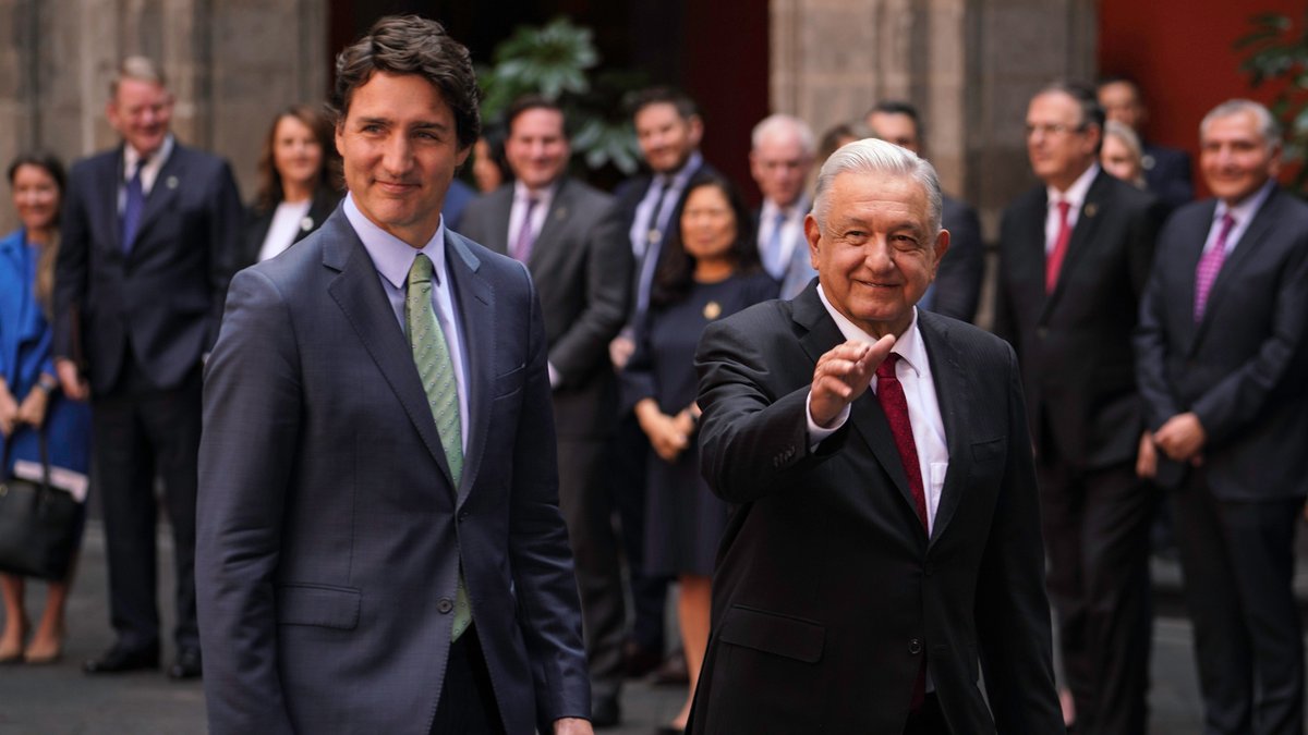 Concluyó la reunión entre México-Canadá. Tratamos asuntos de economía, comercio, migración y apoyo a las comunidades indígenas. Los acuerdos fueron benéficos para ambos países. Tengamos presente que en los últimos cuatro años la inversión de Canadá en México ha crecido como nunca