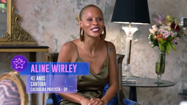 Um anjo veio me falar que Aline Wirley é a primeira confirmada do Camarote! E daqui a pouco você vai conhecer mais um participante desta edição. Fica de olho! ✨#BBB23 #BigDay #RedeBBB