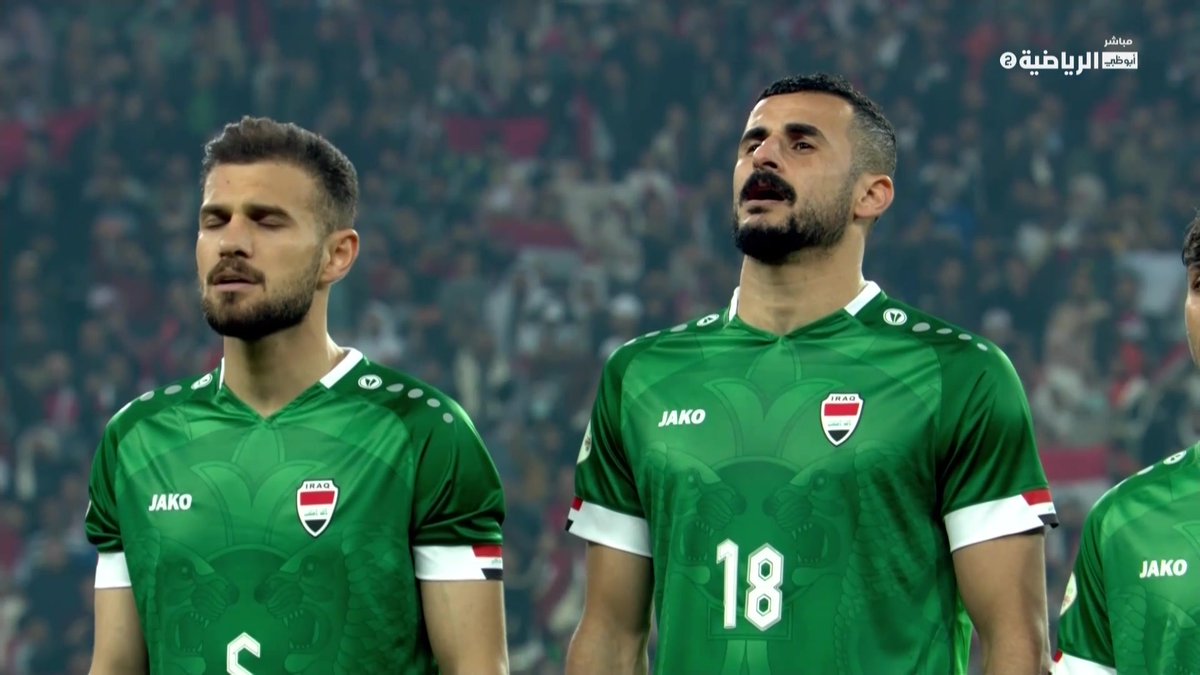 مشهد مهيب بملعب كامل العدد يردد السلام الوطني العراقي #خليجي_25 #العراق_اليمن #أبوظبي_الرياضية 2