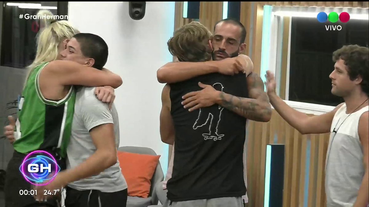 Maxi salvó a Nacho de la placa👏 Seguí #GH2022 gratis, las 24hs y en vivo por #GranHermano