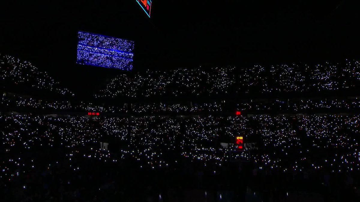 Incredible scene in the Alamodome 😮 Warriors-Spurs now on ESPN!