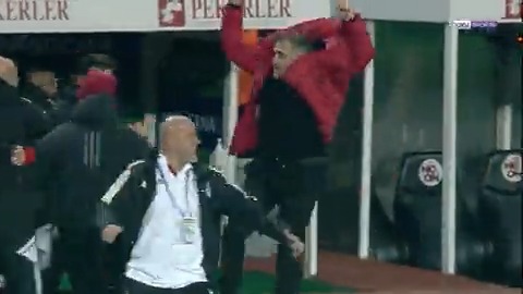 Son dakikada gelen muhteşem galibiyet. 🫶 #BJK