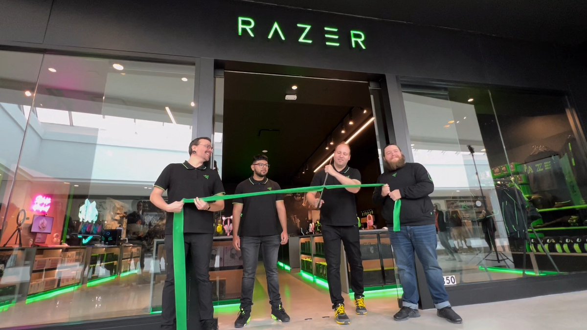 .RazerStore King of Prussia is officially open! If you're in the area, come on down to try the latest Razer products and check out the exclusive zones dedicated to pro gaming setups, streaming & more: #Razer #RazerStore #RazerGaming