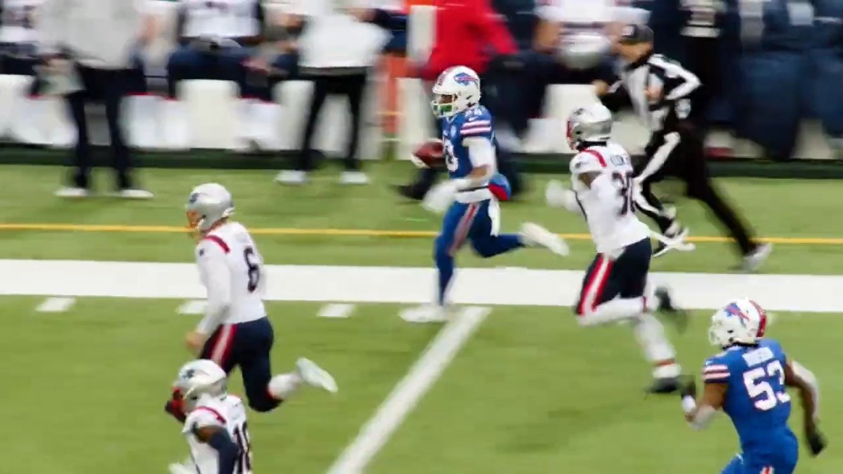 Something in the air... #BillsMafia 🗣️ by @ricob9 📽️ by Cinema Sports
