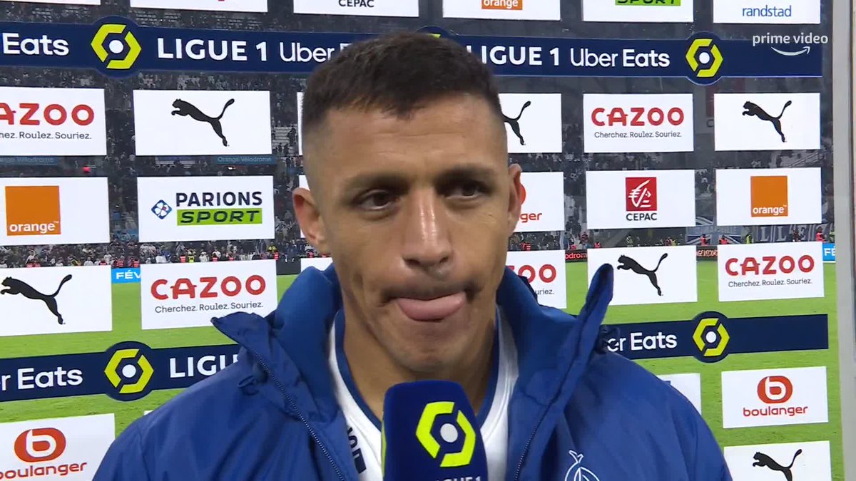 🎙️ Alexis Sanchez : "La ville est belle, le public est magnifique." L'attaquant de l'Olympique de Marseille revient sur l'incroyable soutien des supporters après la victoire contre Lorient. #OMFCL I #PrimeVideoLigue1