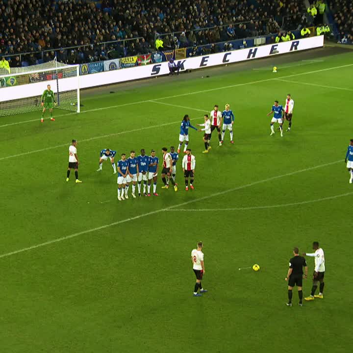 James Ward-Prowse is a free-kick master. Here’s some of his best 🤩 [THREAD] (via Southampton FC)
