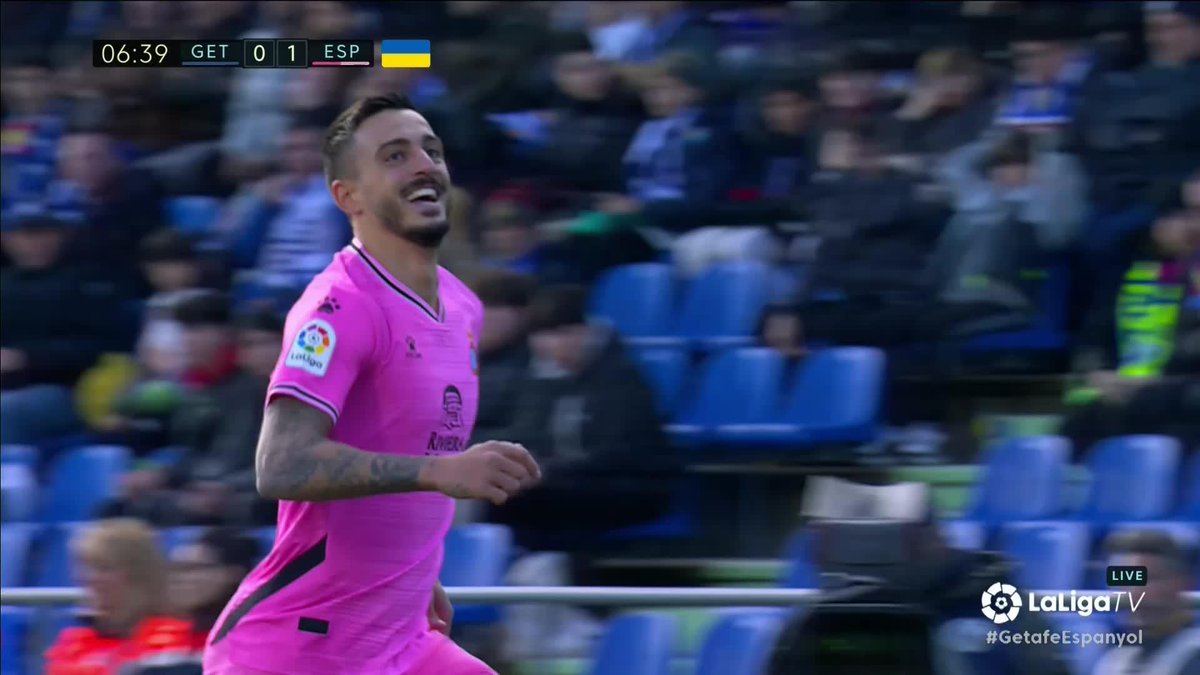 STOP what you're doing and watch this! 🤯 Joselu nets the opener for Espanyol with a goal from the halfway line 🫡 OUTSTANDING! 🌟👏
