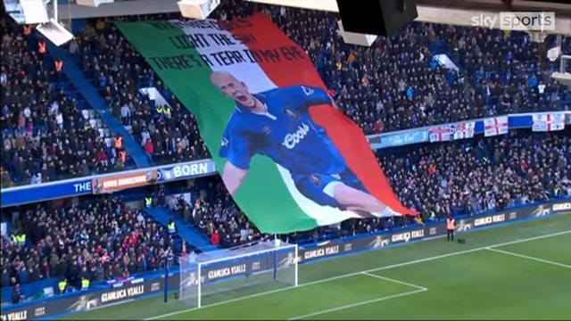 "We love you and we miss you" ❤️ Chelsea fans, staff and ex-players paid tribute to the late Gianluca Vialli before their game against Crystal Palace.