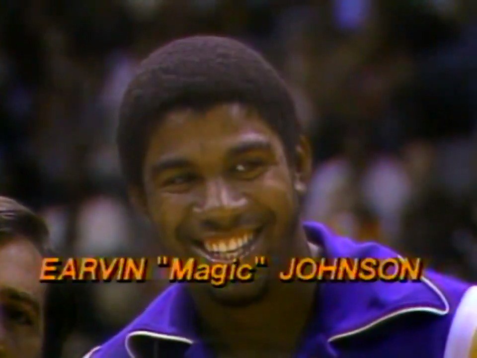 9 minutos con lo mejor de Magic Johnson en la NBA. Una gozada de vídeo💯