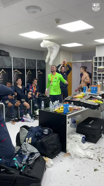 🔥 EXCLUSIVE FOOTAGE: Inside the Barça locker room