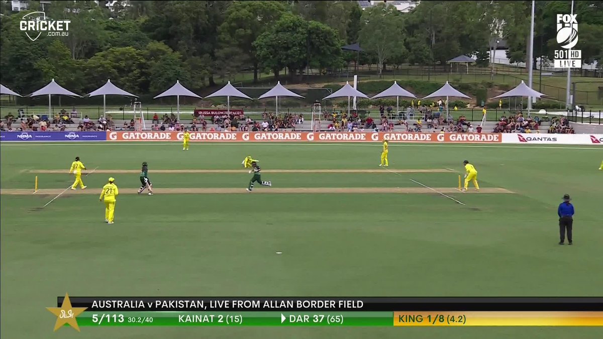 A terrible mix up ends with a run out for Pakistan.