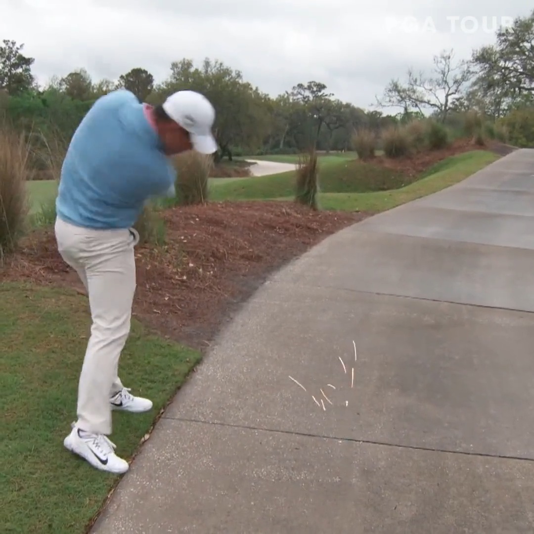 There's driver off the deck. And then there's Si Woo Kim 🤯