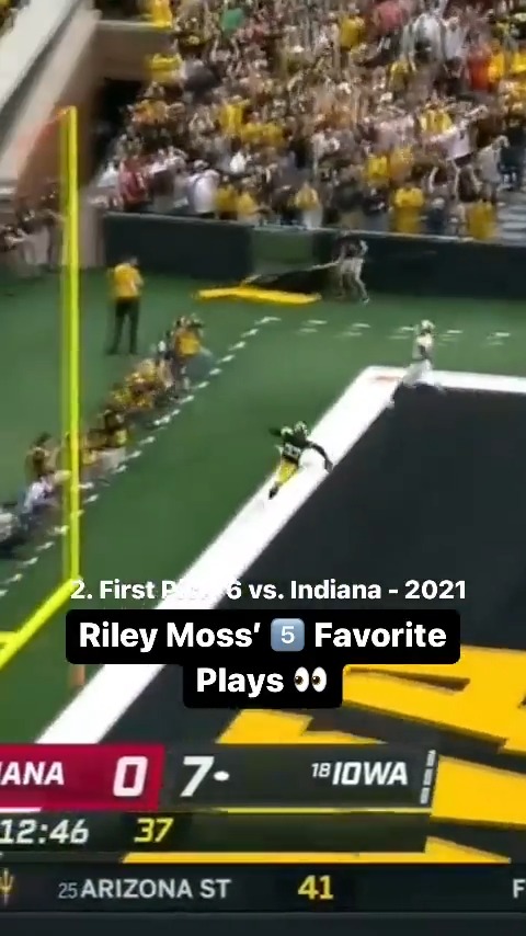 ✅ 2021 B1G DBOY ✅ 2x first-team All-B1G We had Hawkeye Football great Riley Moss rank his 5️⃣ favorite plays ⤵️.