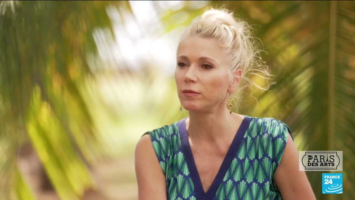 Le Paris des Arts – France 24 Christine Salem 🎶 Qu'est-ce que le #Maloya, ce genre musical emprunt d'Histoire de #LaRéunion ? La chanteuse Christine Salem, invitée de l'émission Le Paris des Arts – France 24, racontait à Valérie Fayolle l'histoire de ce genre qu'elle a voulu défendre et préserver :