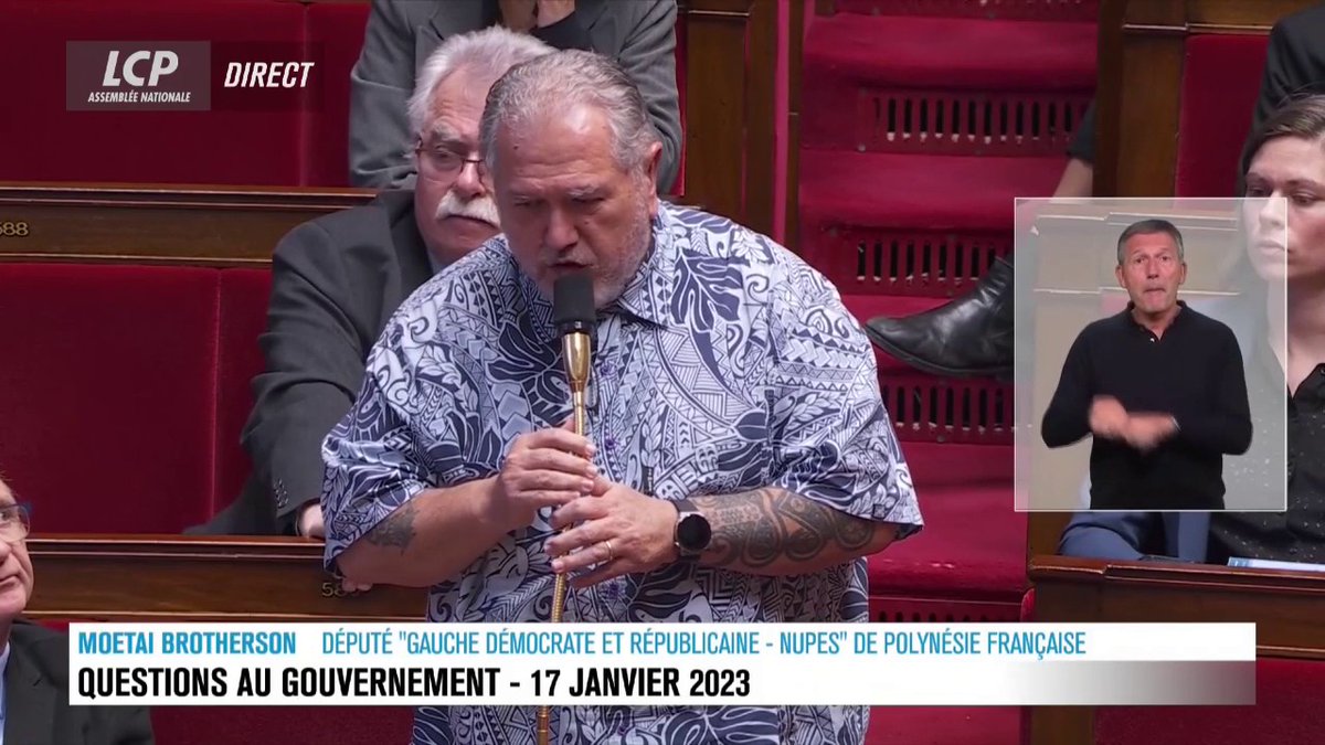 #RéformedesRetraites : "Les conditions sont différentes dans les Outre-mer et dans l'Hexagone, et qu'il faut en tenir compte", indique Moetai Brotherson dans une réplique à Olivier Véran. #DirectAN #QAG