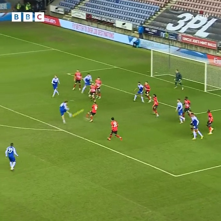 Huge throw ➡ volley ➡ top bins 🤌 Thelo Aasgaard, what a hit 😍 #BBCFootball #FACup