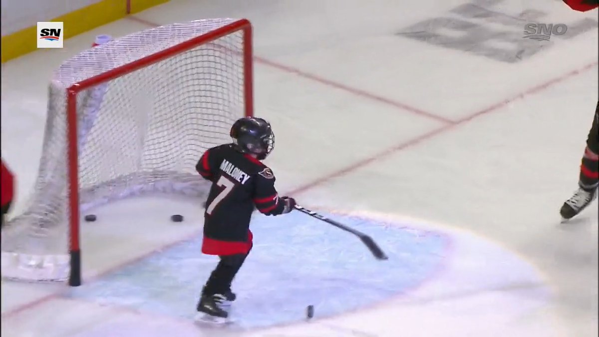 All smiles and joy here. 🥰 7-year-old Daniel Maloney's Make-A-Wish dream was to play a game with the Ottawa Senators, and they gave him an absolutely wonderful day.