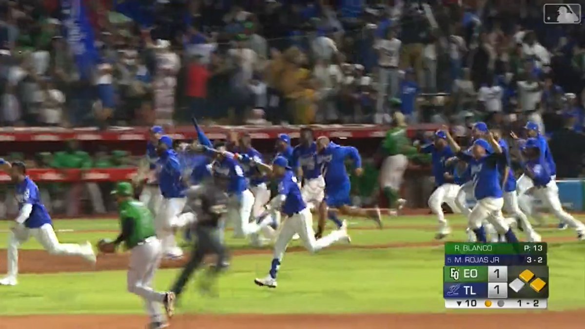 What a way to win the Dominican League Championship! Mel Rojas Jr. walks it off in extras for LICEY!