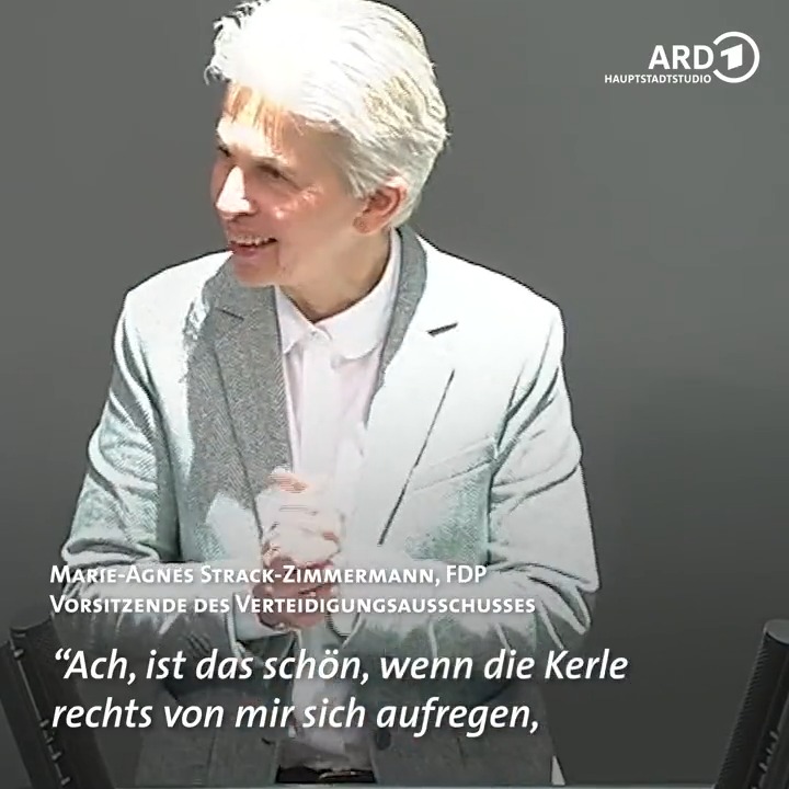 Bei der Bundestags-Debatte zur Lieferung von Kampfpanzern teilt Marie-Agnes Strack-Zimmermann gegen Union, AfD und Linke aus.