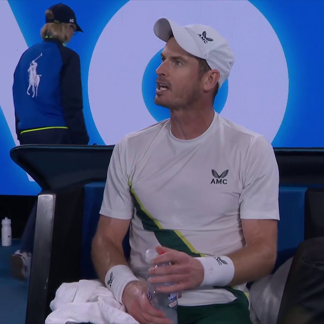 "It's a 𝐣𝐨𝐤𝐞... It's 𝐝𝐢𝐬𝐫𝐞𝐬𝐩𝐞𝐜𝐭𝐟𝐮𝐥!" 😡 Andy Murray is furious for not being allowed a bathroom break at the end of the fourth set during his late-night encounter against Thanasi Kokkinakis... #AusOpen | Andy Murray