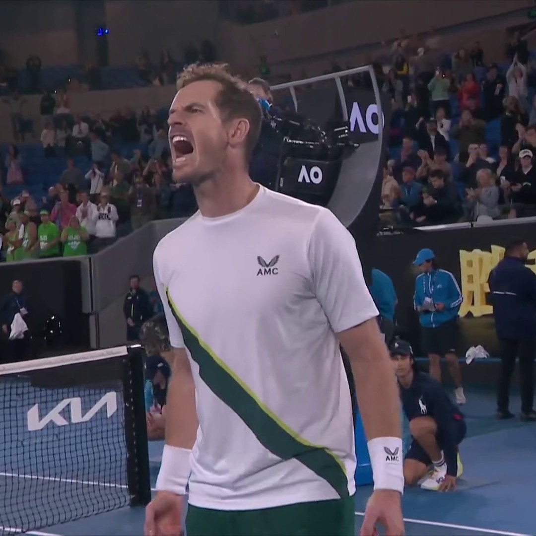 ⏱ 4:05am. 𝐈𝐍𝐂𝐑𝐄𝐃𝐈𝐁𝐋𝐄. 🇬🇧 Andy Murray comes from two sets down to defeat Thanasi Kokkinakis 4-6, 6-7(4), 7-6(5), 6-3, 7-5 in five hours and 45 minutes! Take a bow, Sir Andy 🫡 #AusOpen | LTA